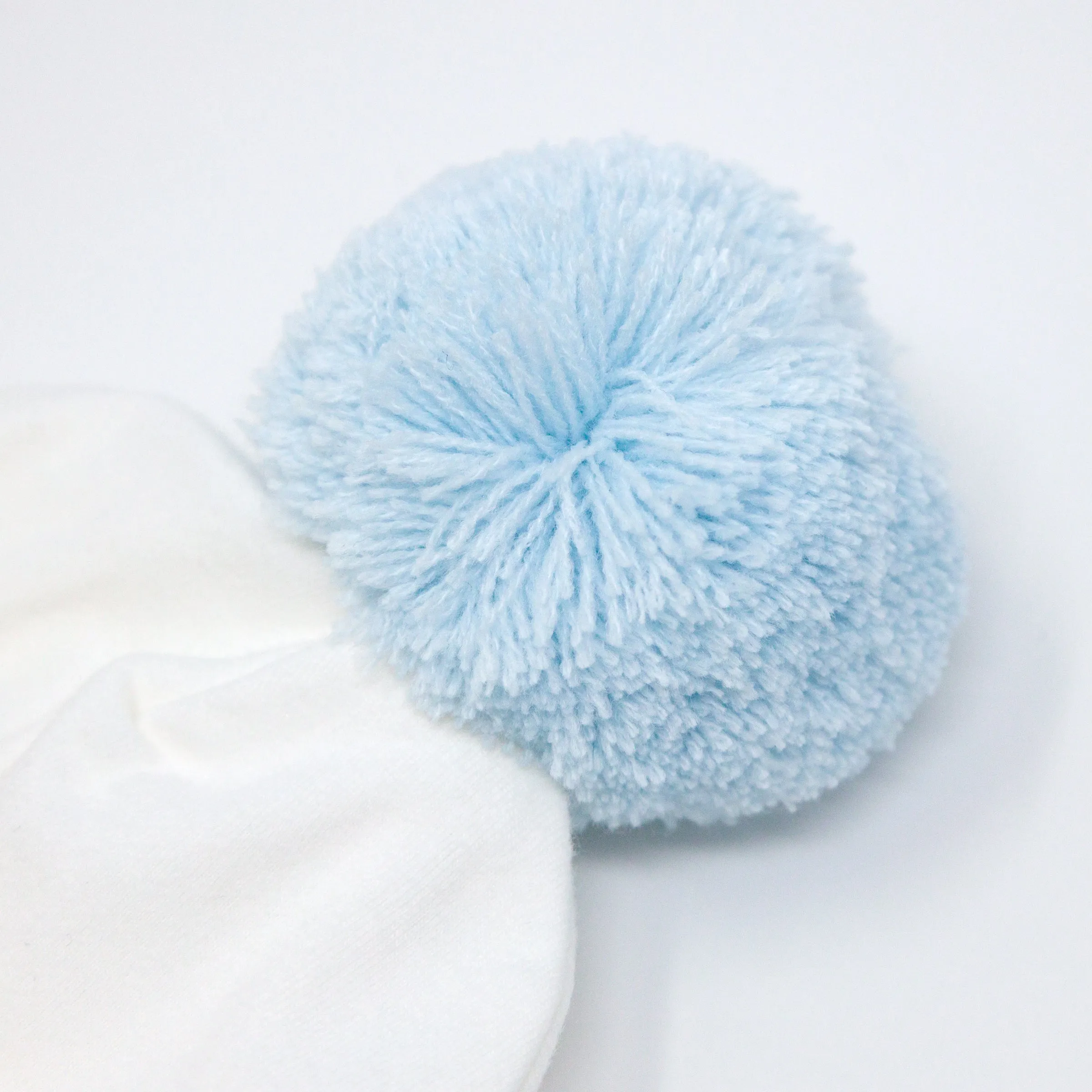 oh baby! Sky Blue Pom Hat - Cream